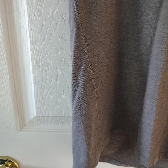 Ladies Denver Broncos Gray T-Shirt Medium '47 Forward - Picture 6 of 6